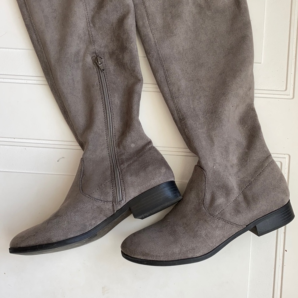 Francesca’s Suede Over the Knee Tie Boots 7 - Picture 2 of 7